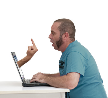 Banque : plus les clients utilisent le web, moins ils vont en agence... Mais quelle surprise !