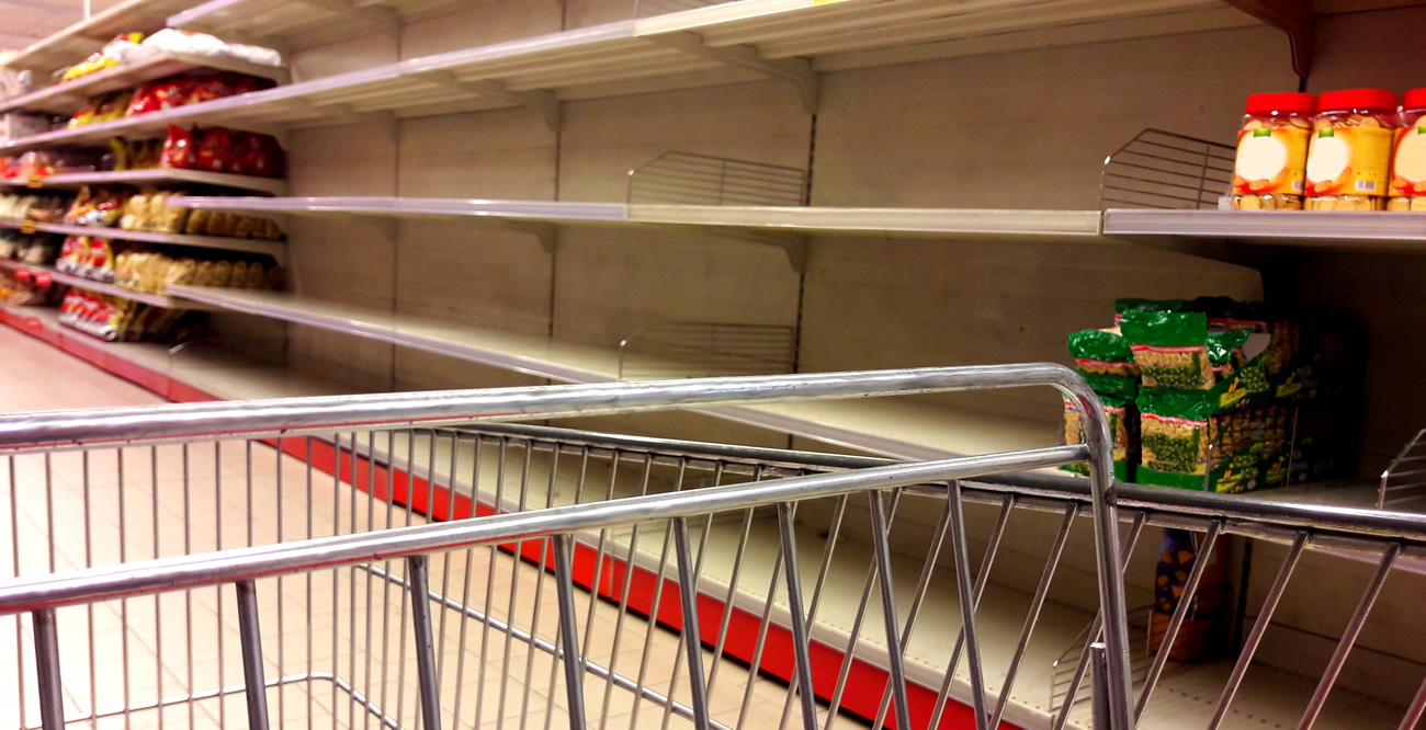 Confinement, réflexes d'achats : farine +163%, pâtes +126%, PQ +50%... Confinement, réflexes d'achats : farine +163%, pâtes +126%, PQ +50%...